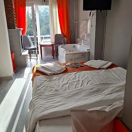 Temmuz Hotel