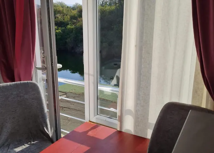 Agva Temmuz Hotel 3*